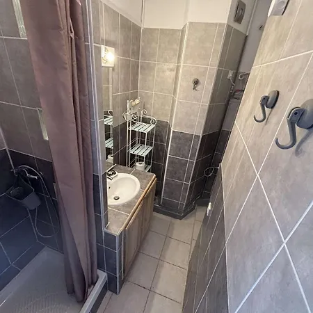 2 Pieces La Nouvelle Pn430-030 Apartment Port-la-Nouvelle